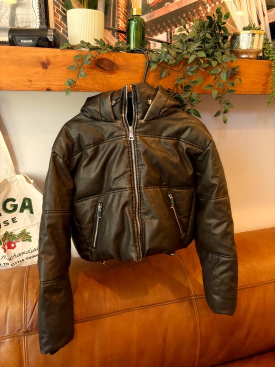 Zara Jackets & Blazers - Zara - Women’s Faux Leather Cropped Puffer Anorak